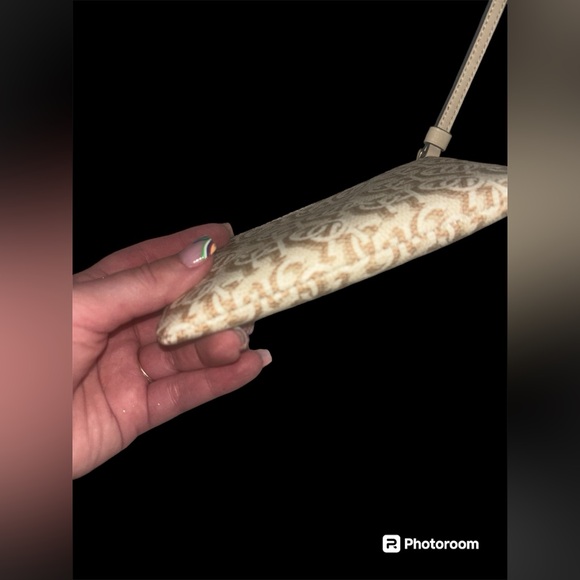 COPY - COPY - BNWT COACH LOGO WRISLET - Picture 12 of 16